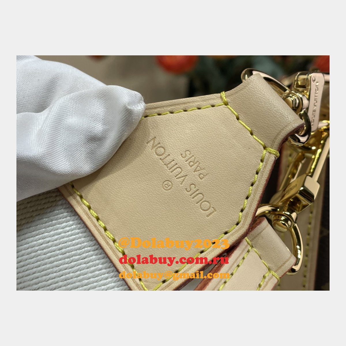 Vibes Monogram M46999 Louis Vuitton Replicas Shoulder Bags