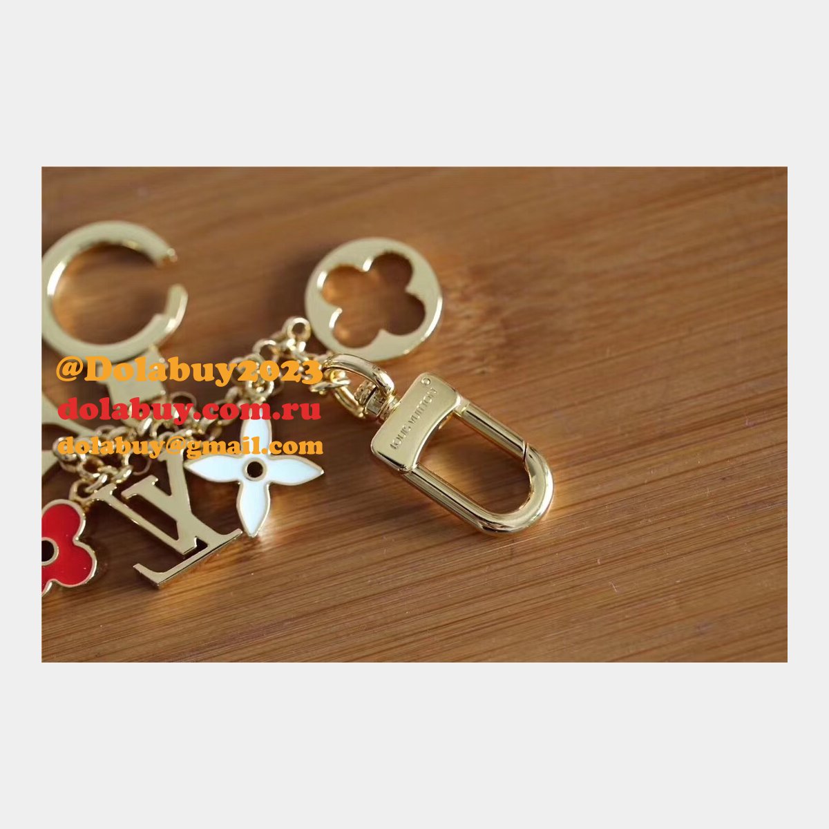 Top Quality Louis Vuitton Fleur de Monogram Bag Charm Chain M65111 Gold
