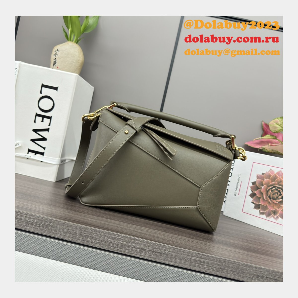 Fashion Small Puzzle Bag In Classic Calfskin 24CM