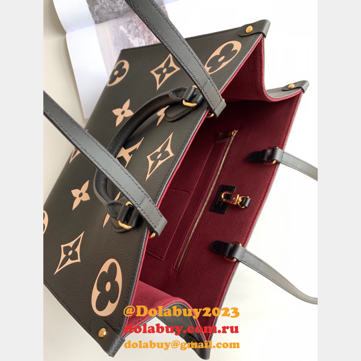 Louis Vuitton Replicas OnTheGo MM Monogram Empreinte Leather M45494
