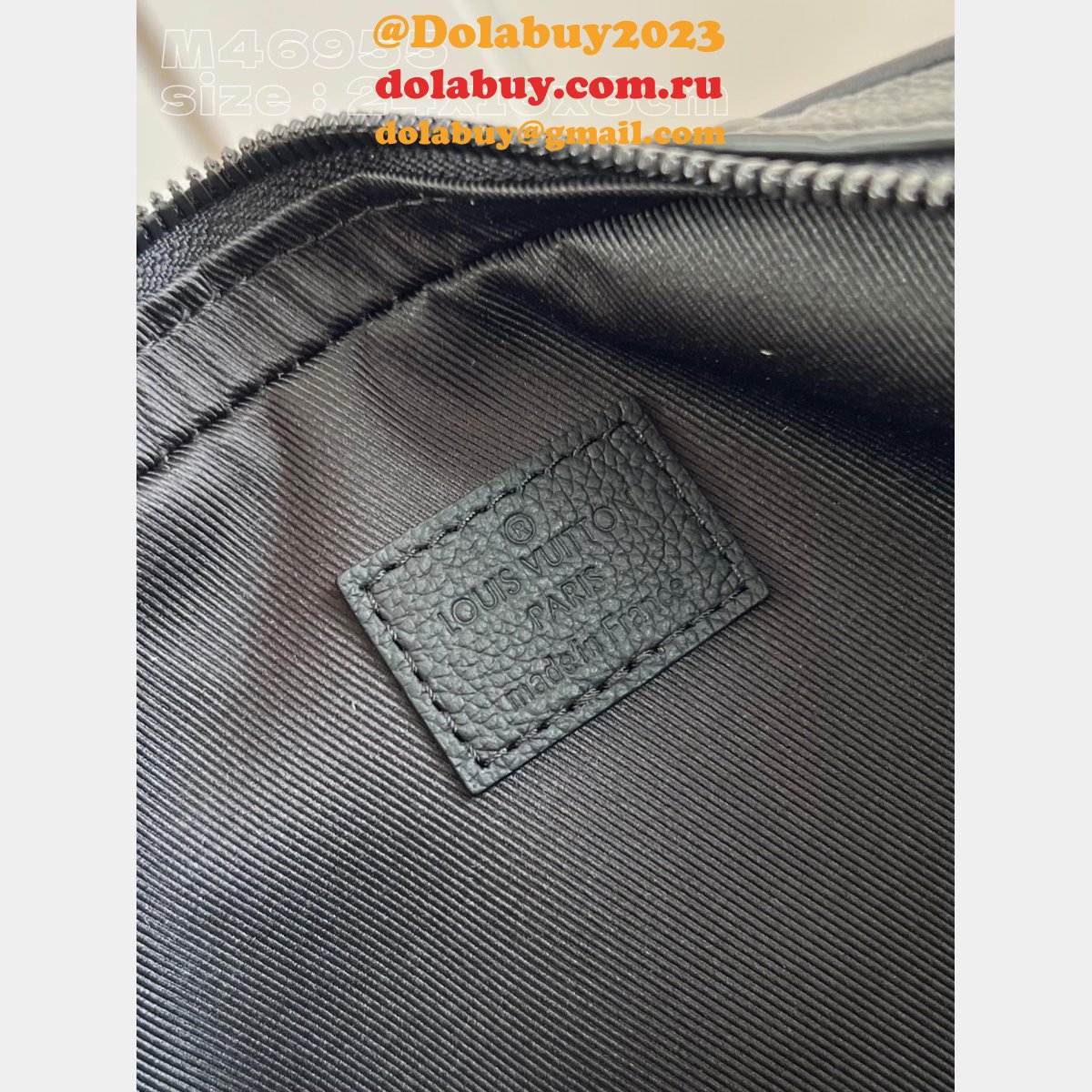 7 Star Alpha Messenger Louis Vuitton Mens M46955 Black Replicas Bag