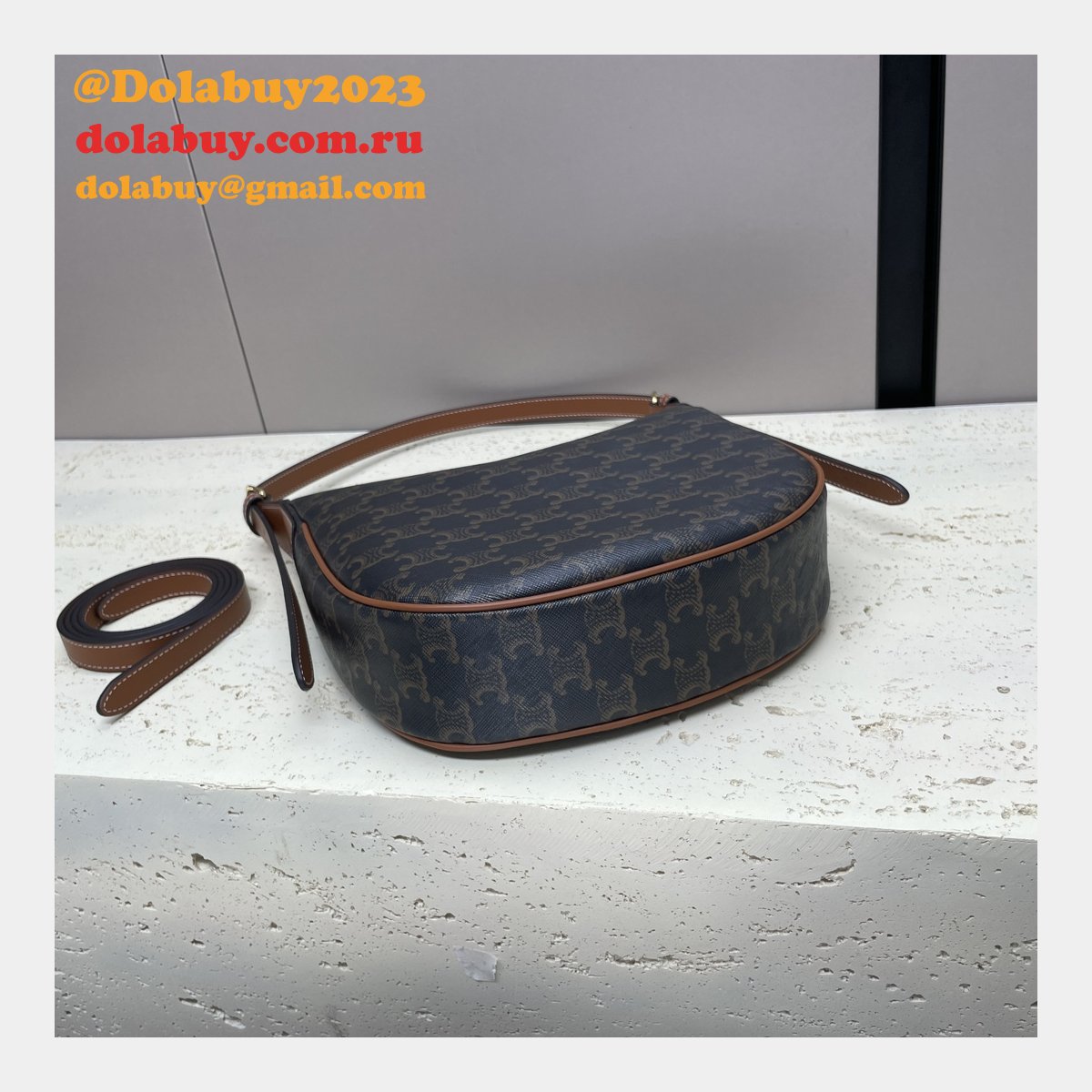 Designer Celine Fake 117253 Heloise Cuir Triomphe Bag