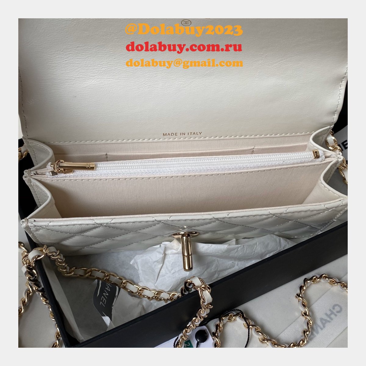 Designer Replicas AP3803 Clutches Shiny Perfect Chain Bag