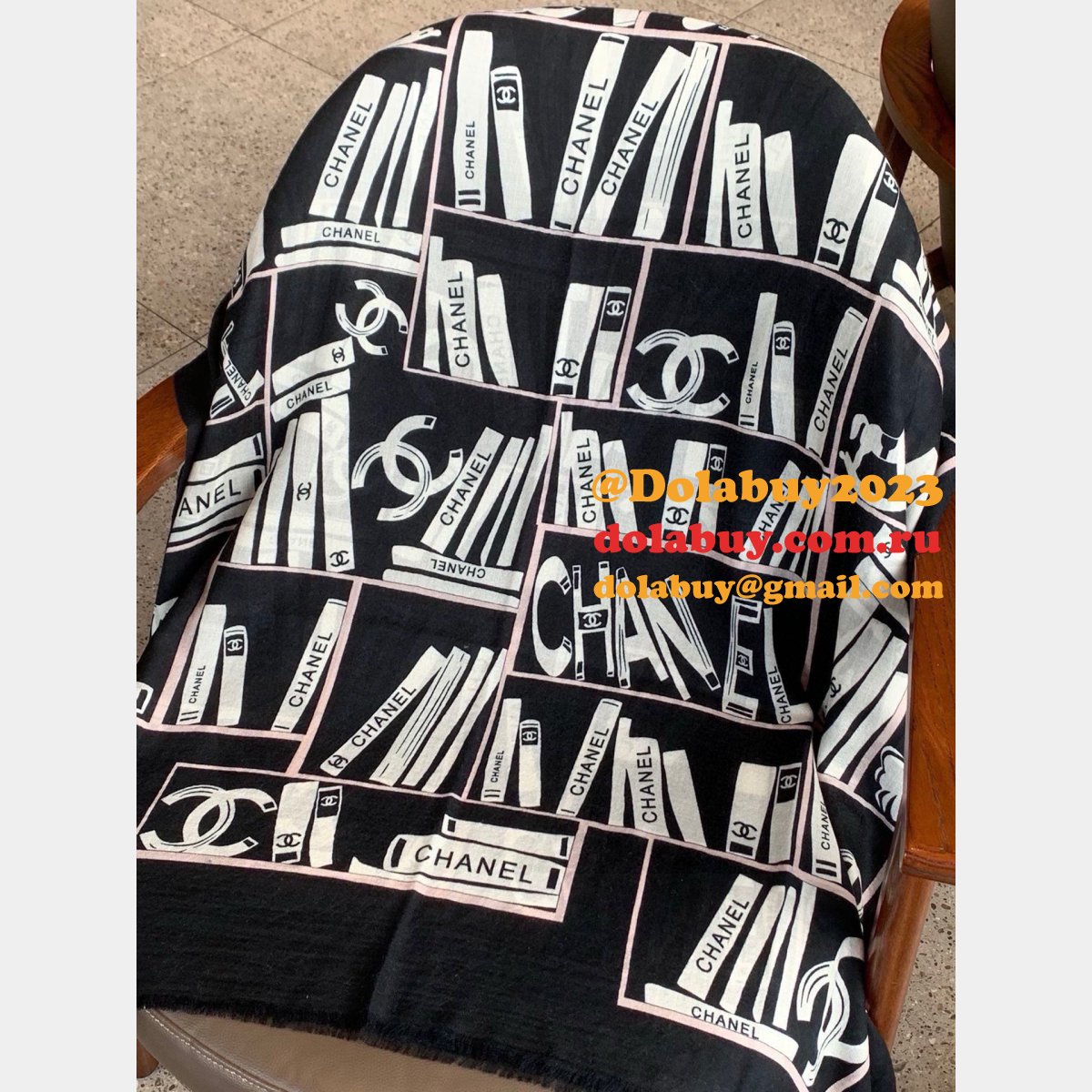 Top Quality Chanel AAA+ Cashmere Scarf
