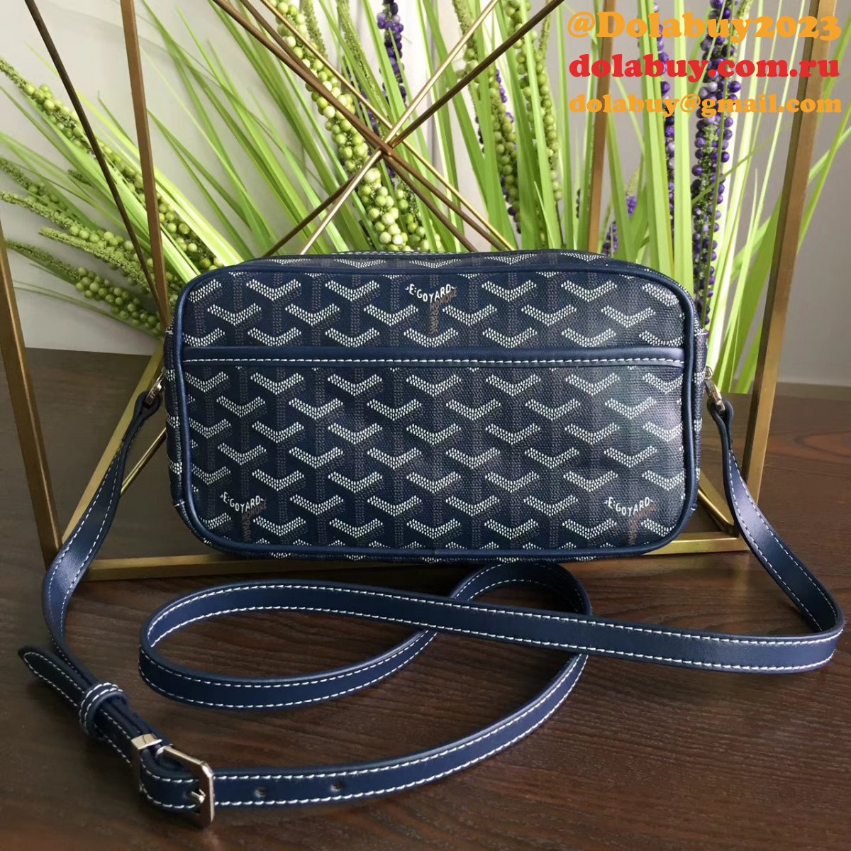 Where to Find the Best Replicas Goyard Capvert Crossbody Bag