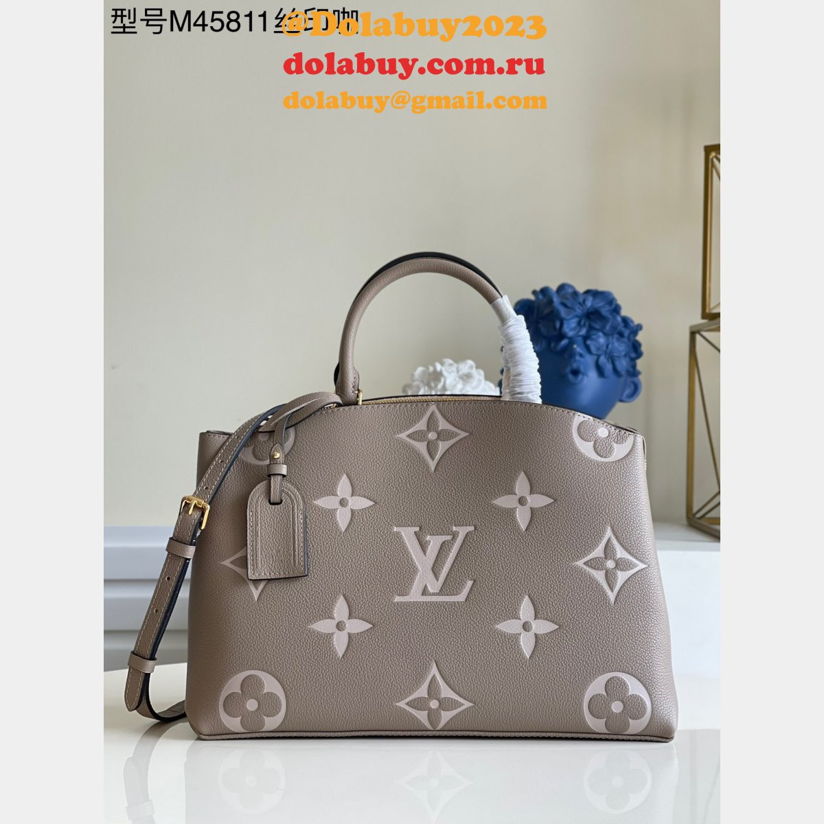 China Louis Vuitton Knockoffs Grand Palais Handbags M45811 Bags