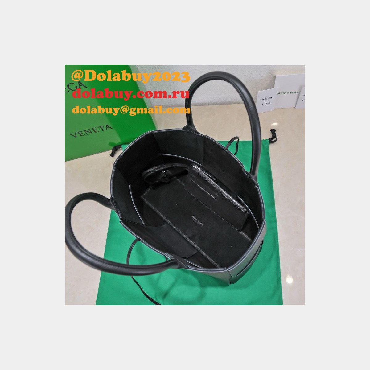 luxury b0tte*a Ven*ta medium arco tote bag 36cm