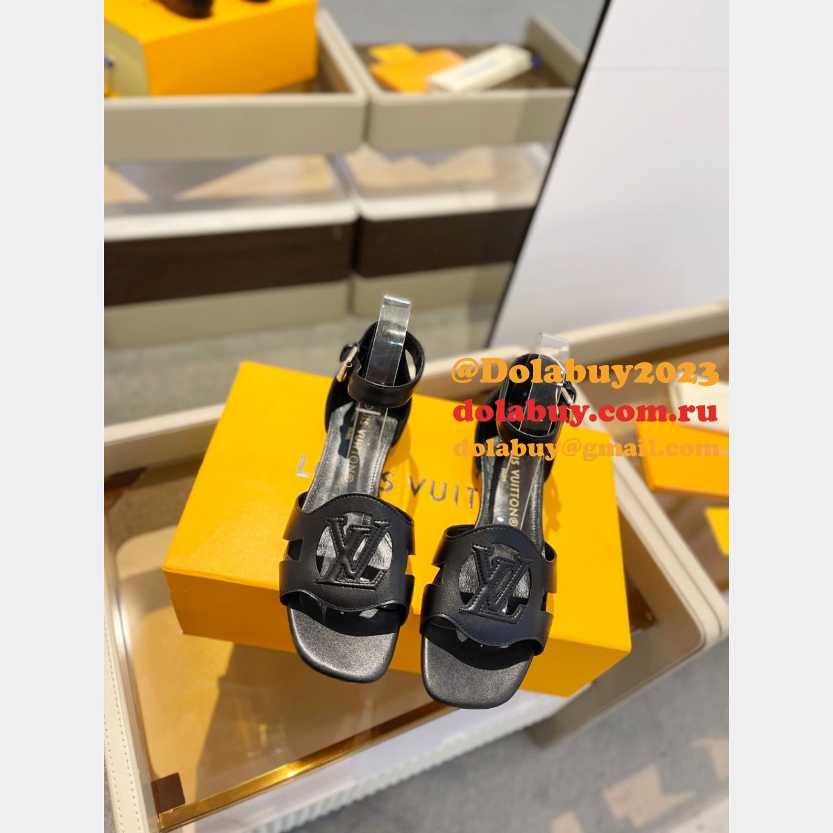 7 Star LV Isola Flat Sandal 1:1 Mirror