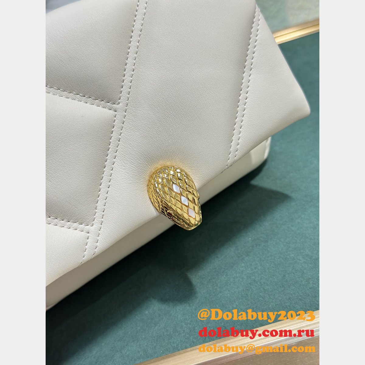 serpenti cabochon bvlgari 291085/291088/291223 b0tte*a Ven*ta fake bag