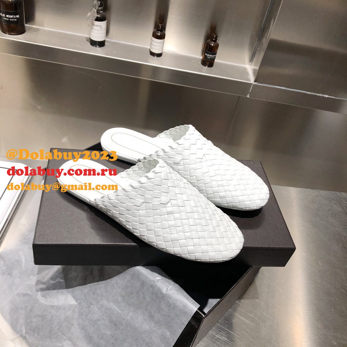 hottest b0tte*a Ven*ta fashion slippers white