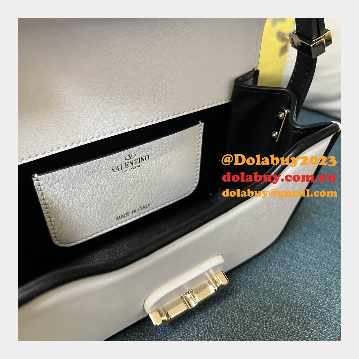 Wholesale VALENTINO GARAVANI LETTER VLOGO SIGNATURE handbag