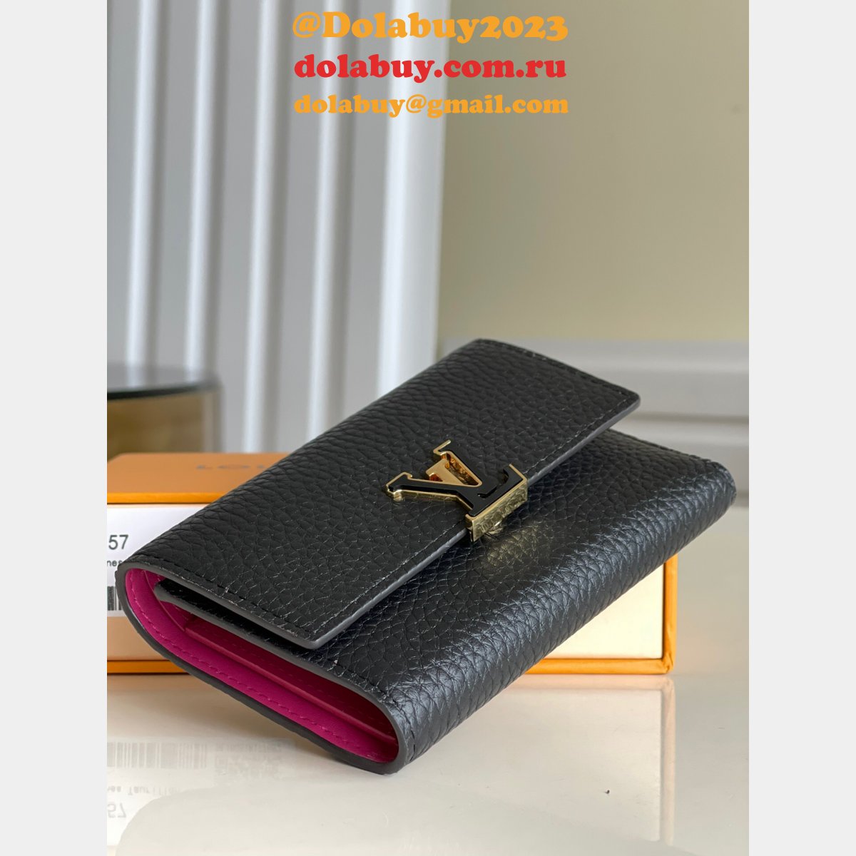 UK Louis Vuitton Best M62157 Capucines Wallet Luxury Taurillon Leather
