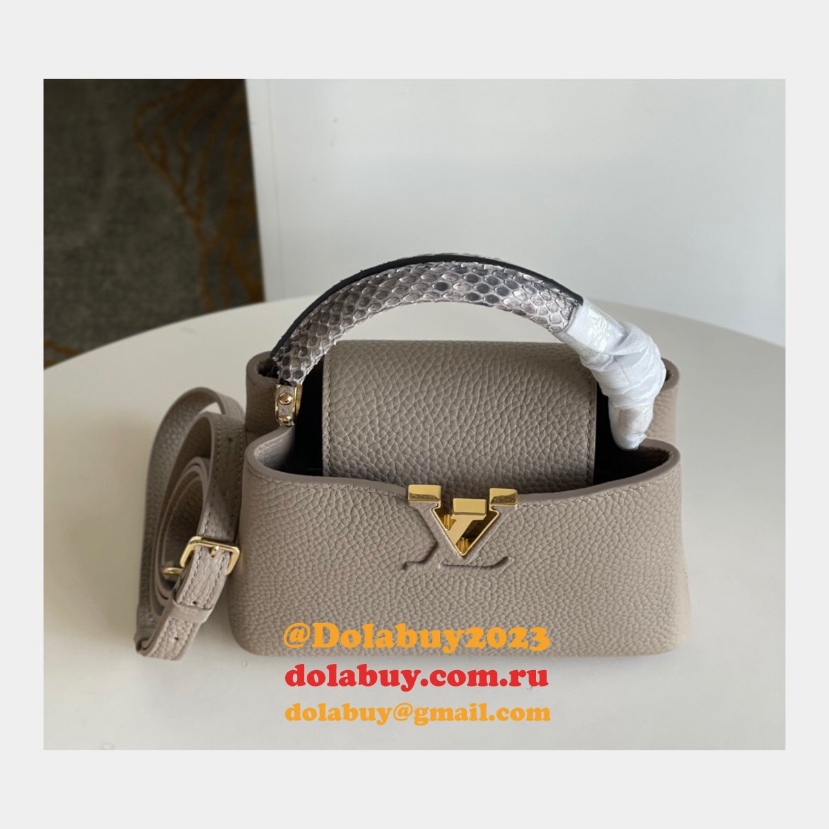 Designer 1:1 Replica Louis Vuitton Capucines M92822 Bags For Sale