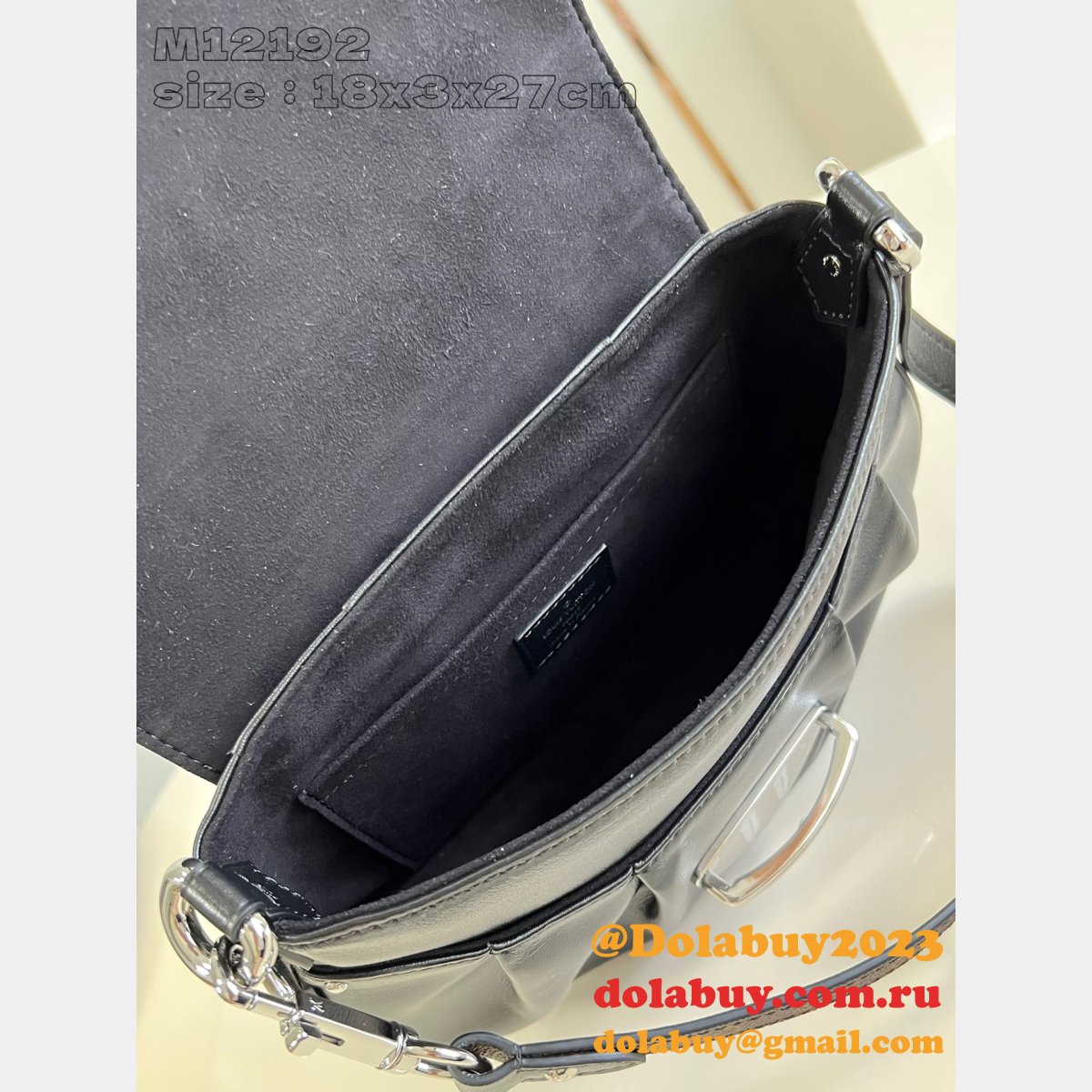 Top M12192 Louis Vuitton Sunset Vibe Black Inspired Replica Bags