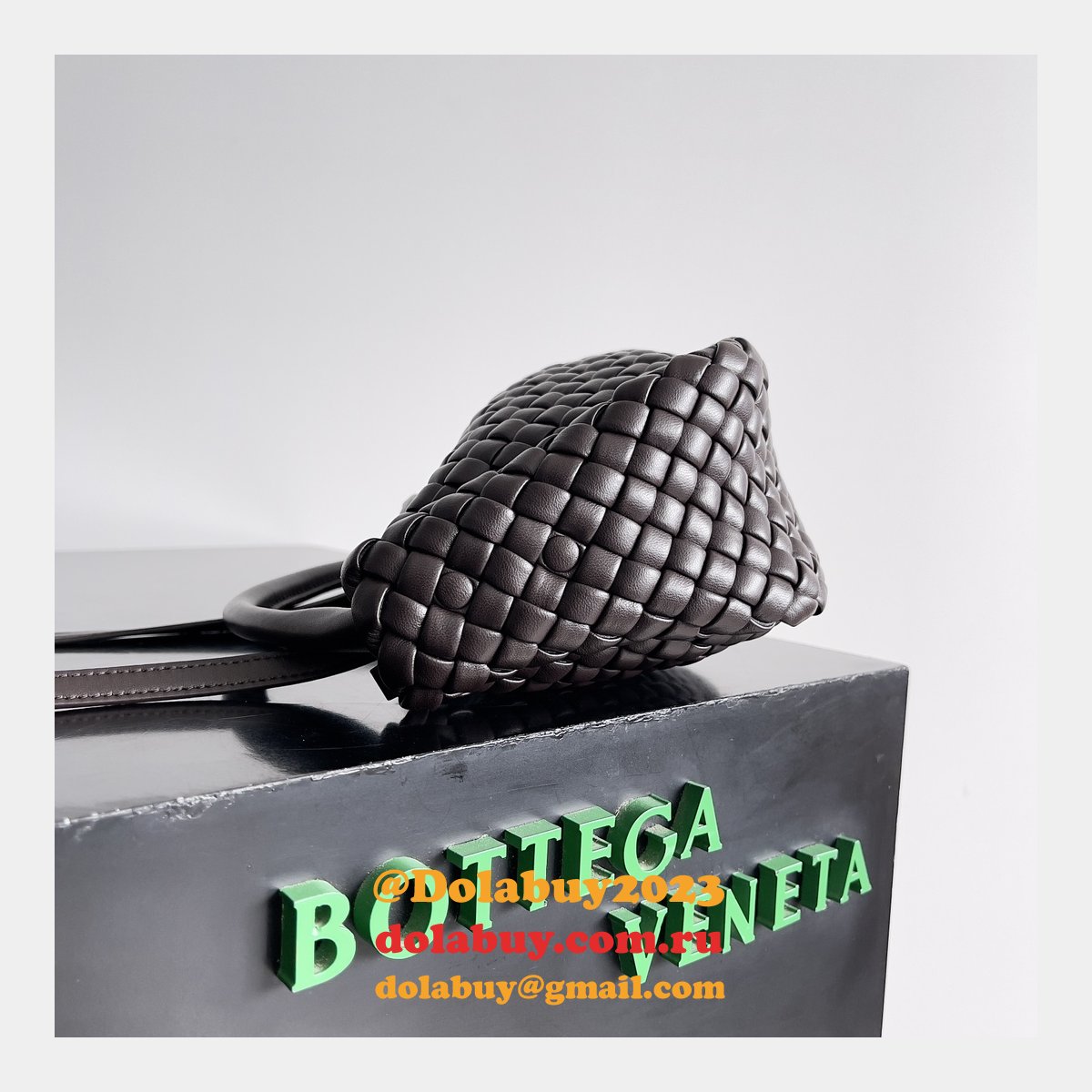 new b0tte*a Ven*ta cobble top handle bag