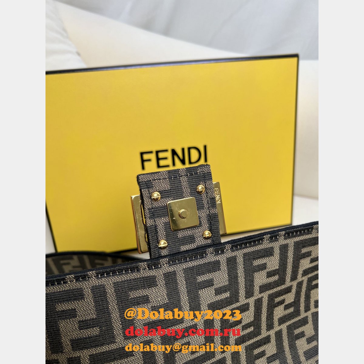 luxury F**di cheap medium iconic baguette handbag