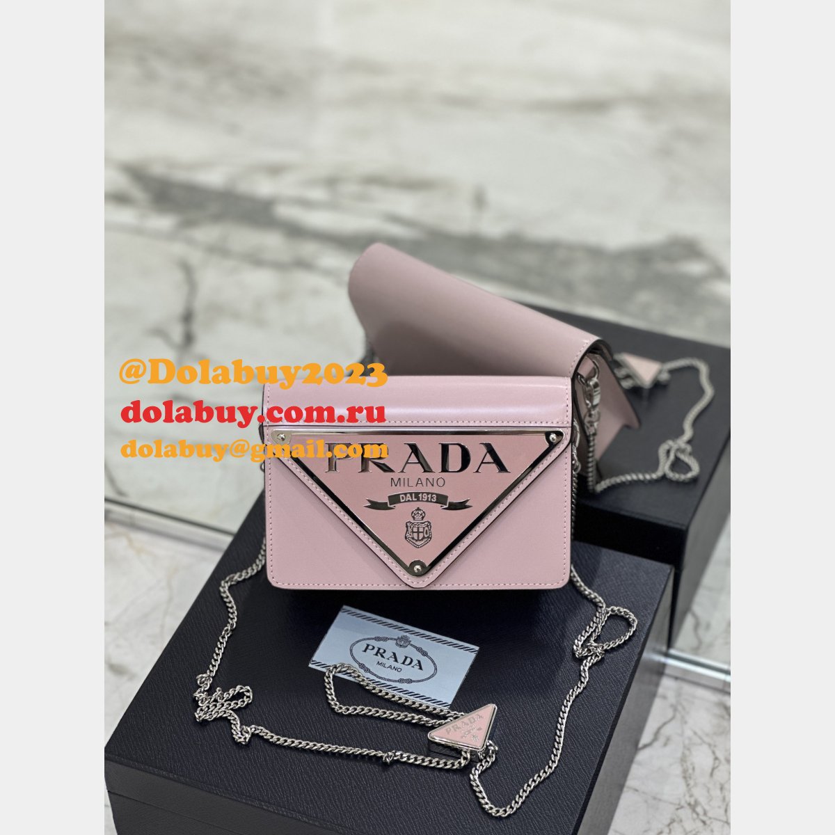 Affordable Luxury Prada Replica Mario Raffia Triangle 1BH189 Bag