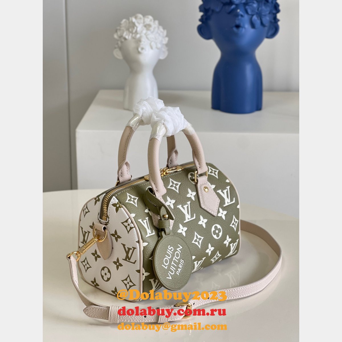 Louis Vuitton cheap replica designer Speedy Bandouliere 20 M46118 Bag