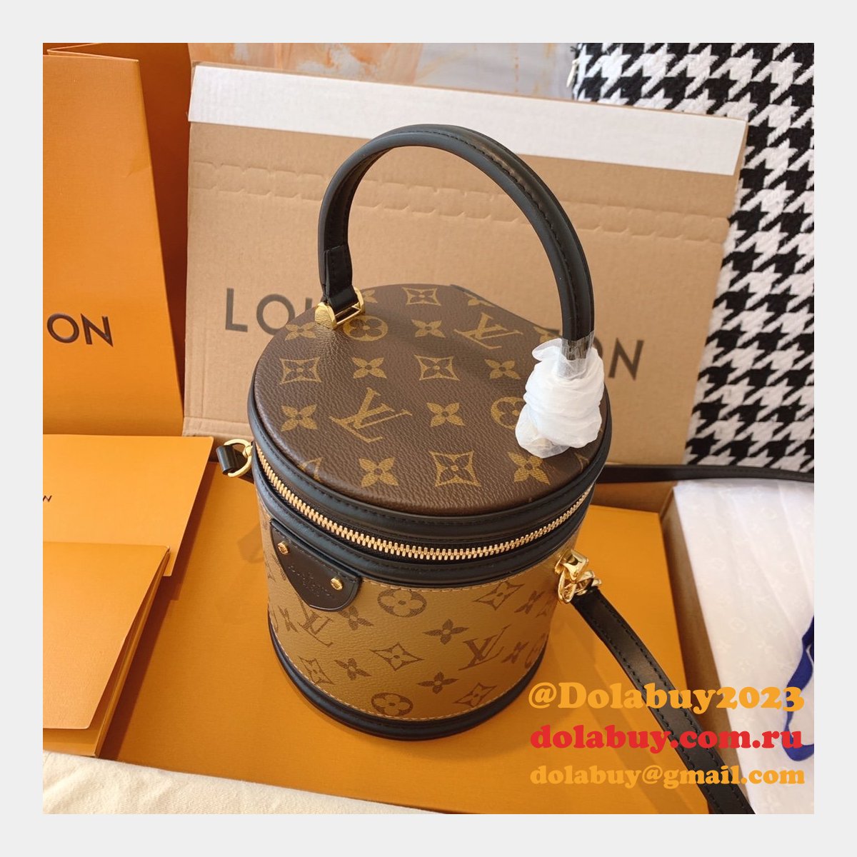 AAA+ Louis Vuitton Replica Cannes Epi Leather in Black