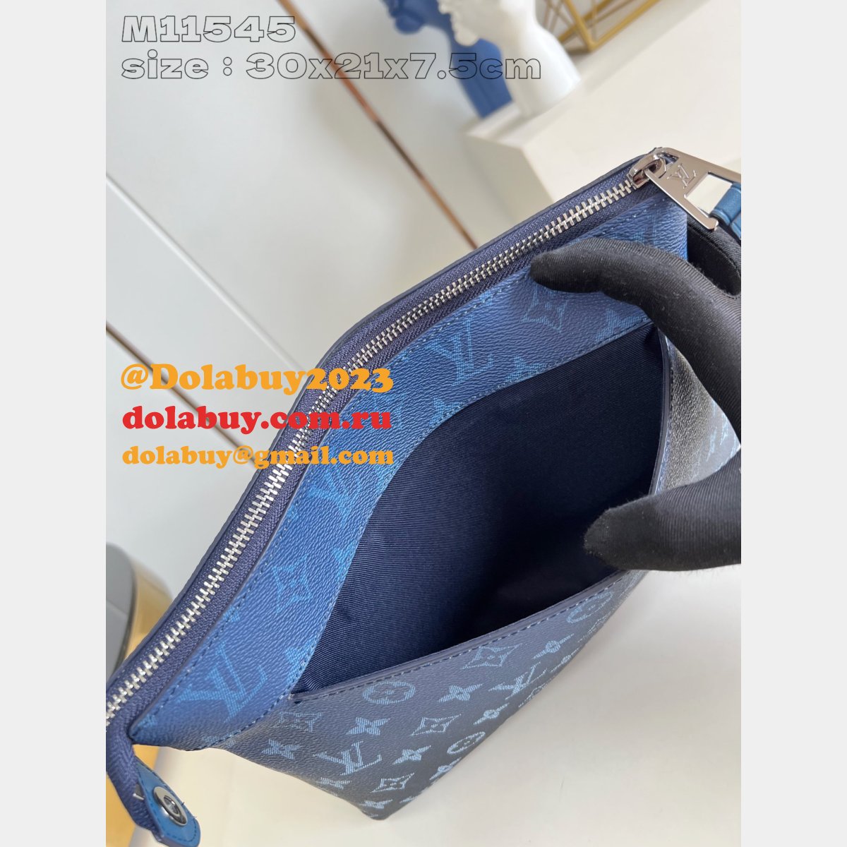 Louis Vuitton 7 Star Pochette Voyage Souple M11545 Replica Bag