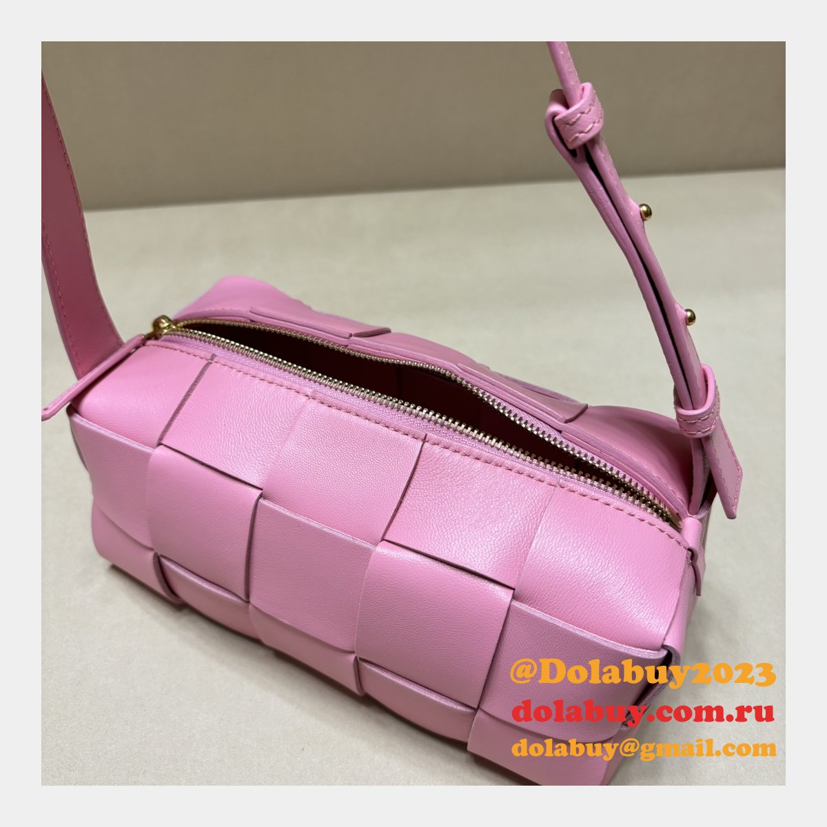 designer b0tte*a Ven*ta brick cassette