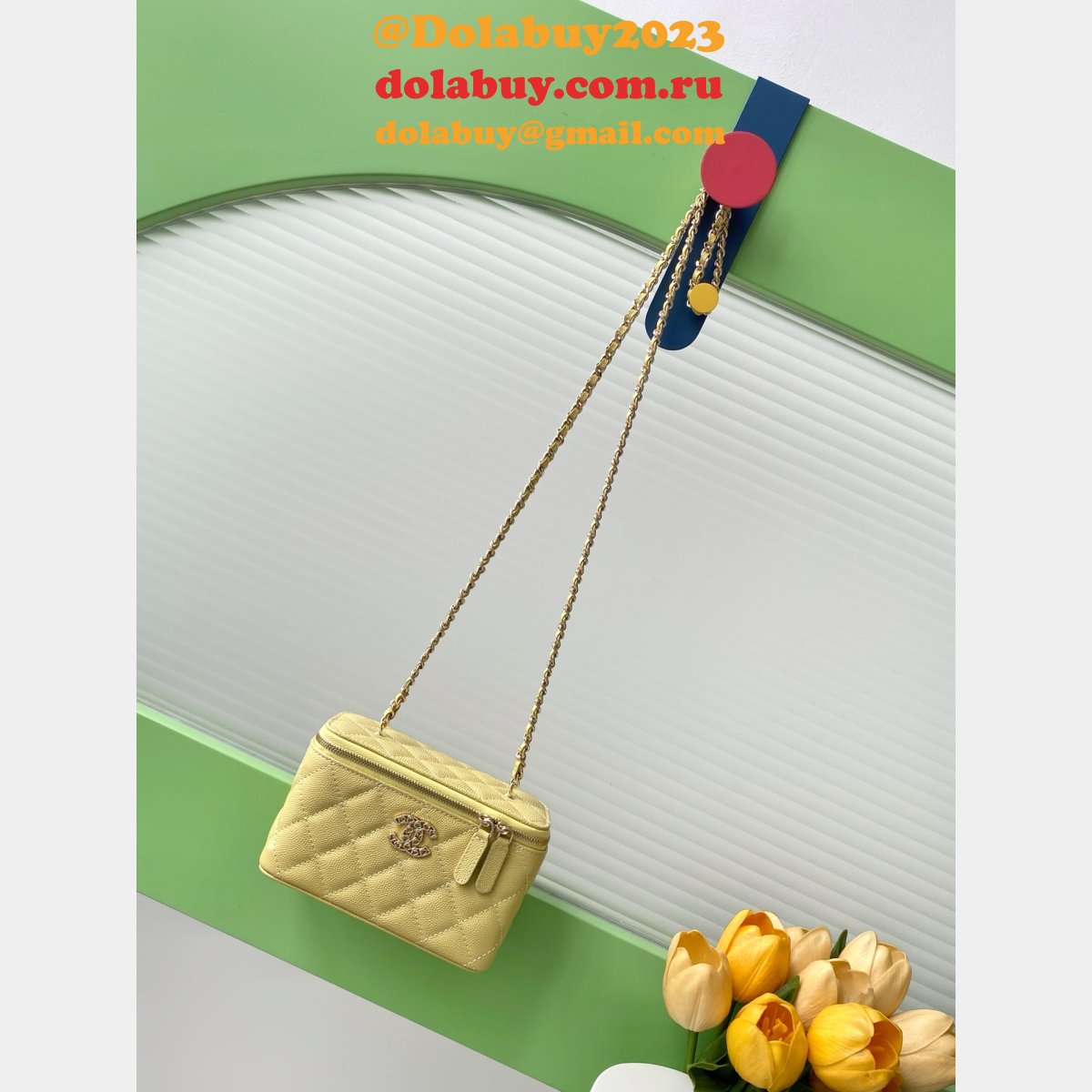 Luxury Long Vanity AP4530 Replica Chain Shiny Bag