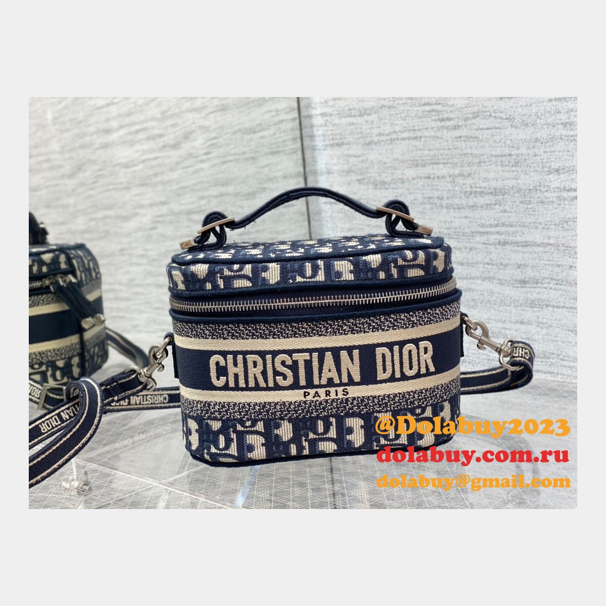 Can you buy knockoff Dior Cosmetic Makeup 18CM Bags