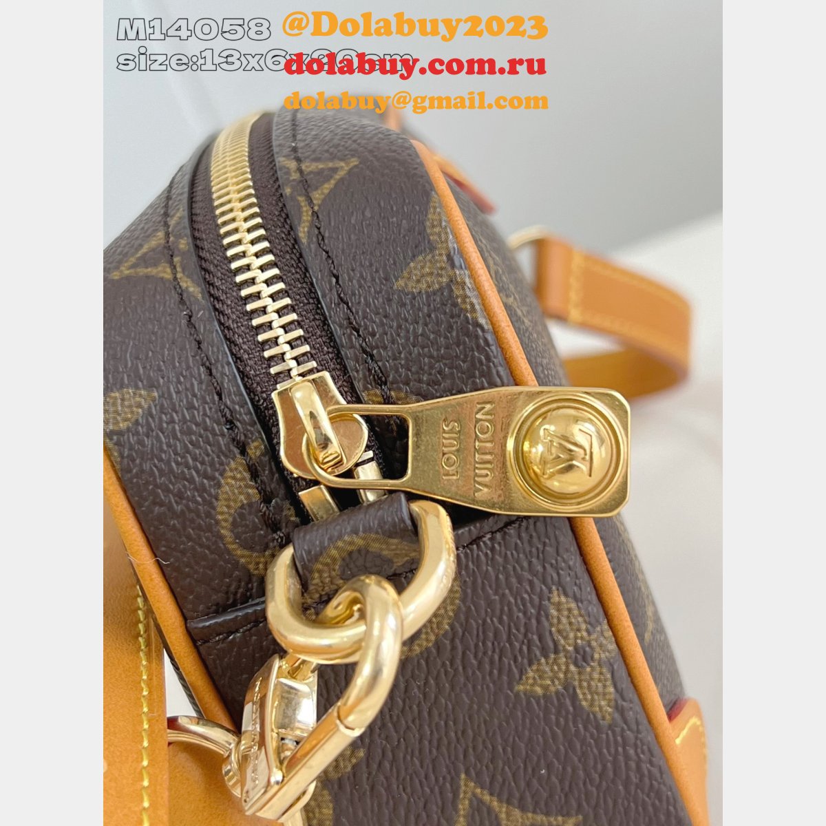 Louis Vuitton Trocadéro Wearable Luxury G69 M14058 Brown Wallet Fashion Show