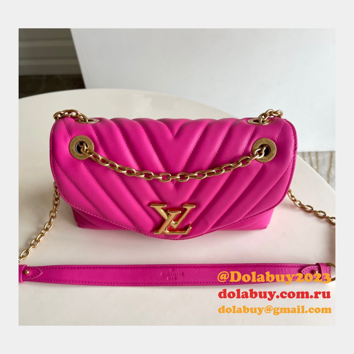 Wholesale Louis Vuitton LV New Wave Chain H24 M58552/M58553/M58550/M58664/M58549 Bag