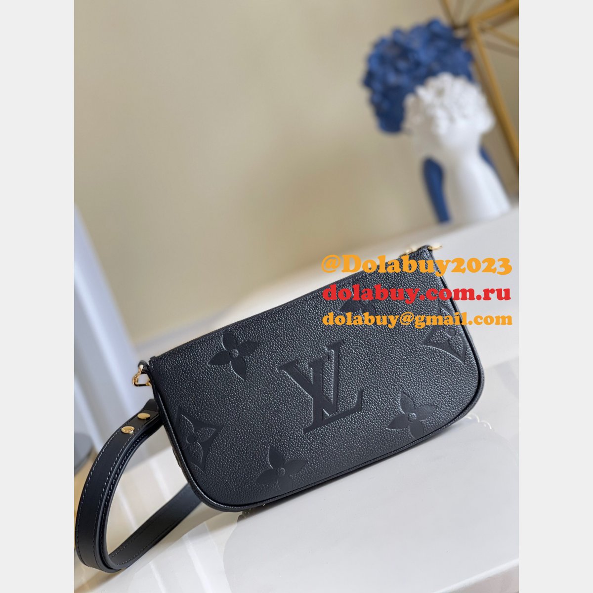 Louis Vuitton Cheap M57631 Black Pochette Accessories Monogram