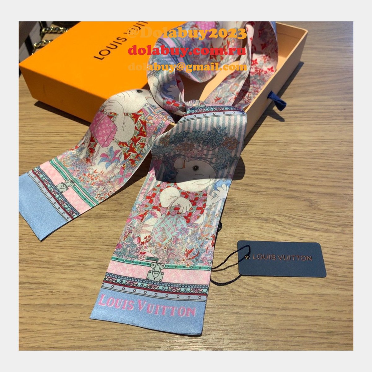 Louis Vuitton Silk Scarves & Wraps M76100 and M76101