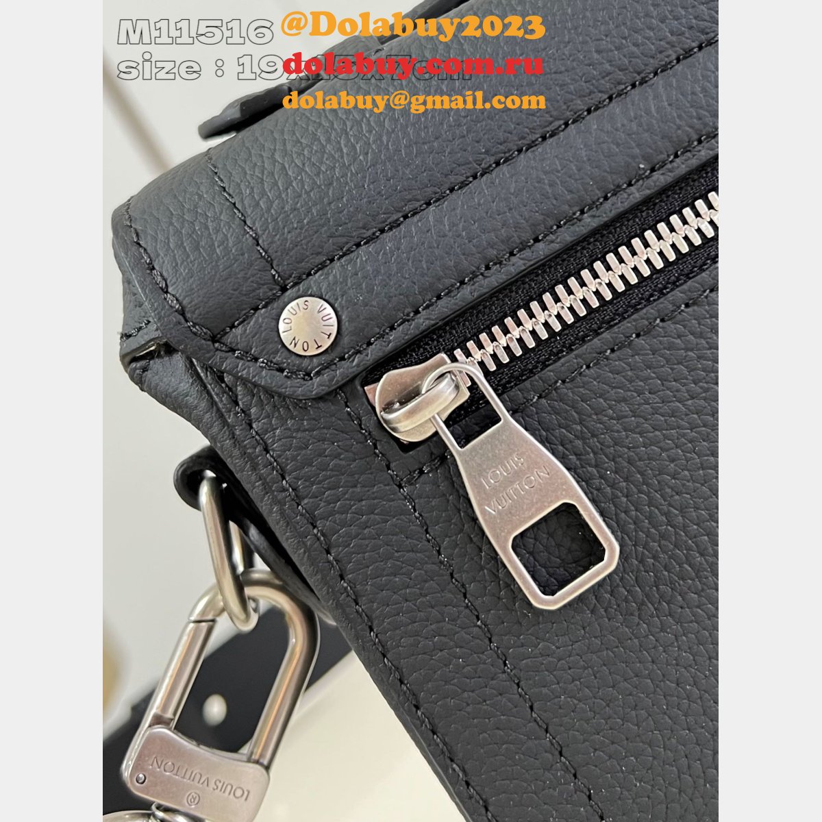 Fashion AAA+ M11516 Soul Trunk Men Louis Vuitton Black Bag