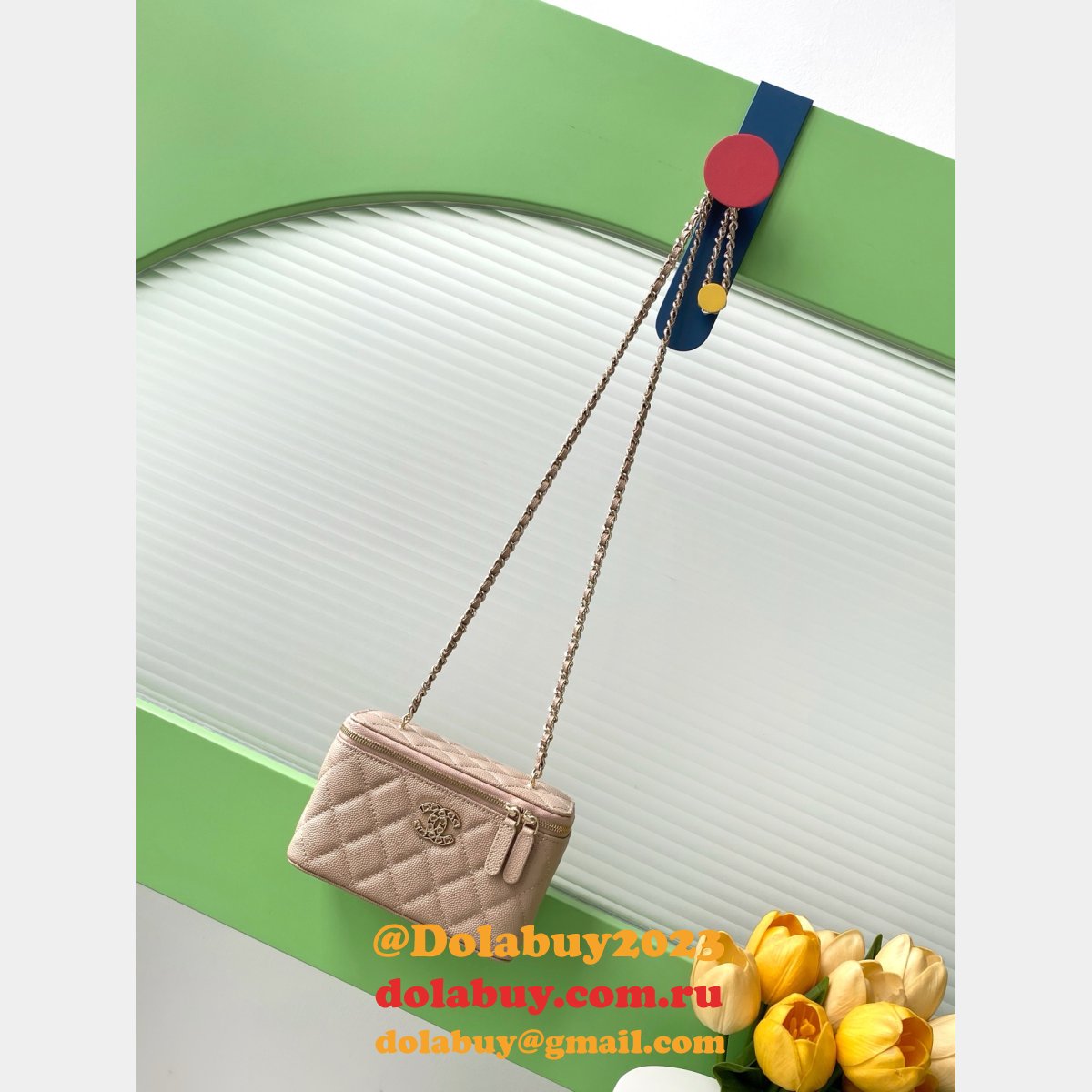Luxury Long Vanity AP4530 Replica Chain Shiny Bag