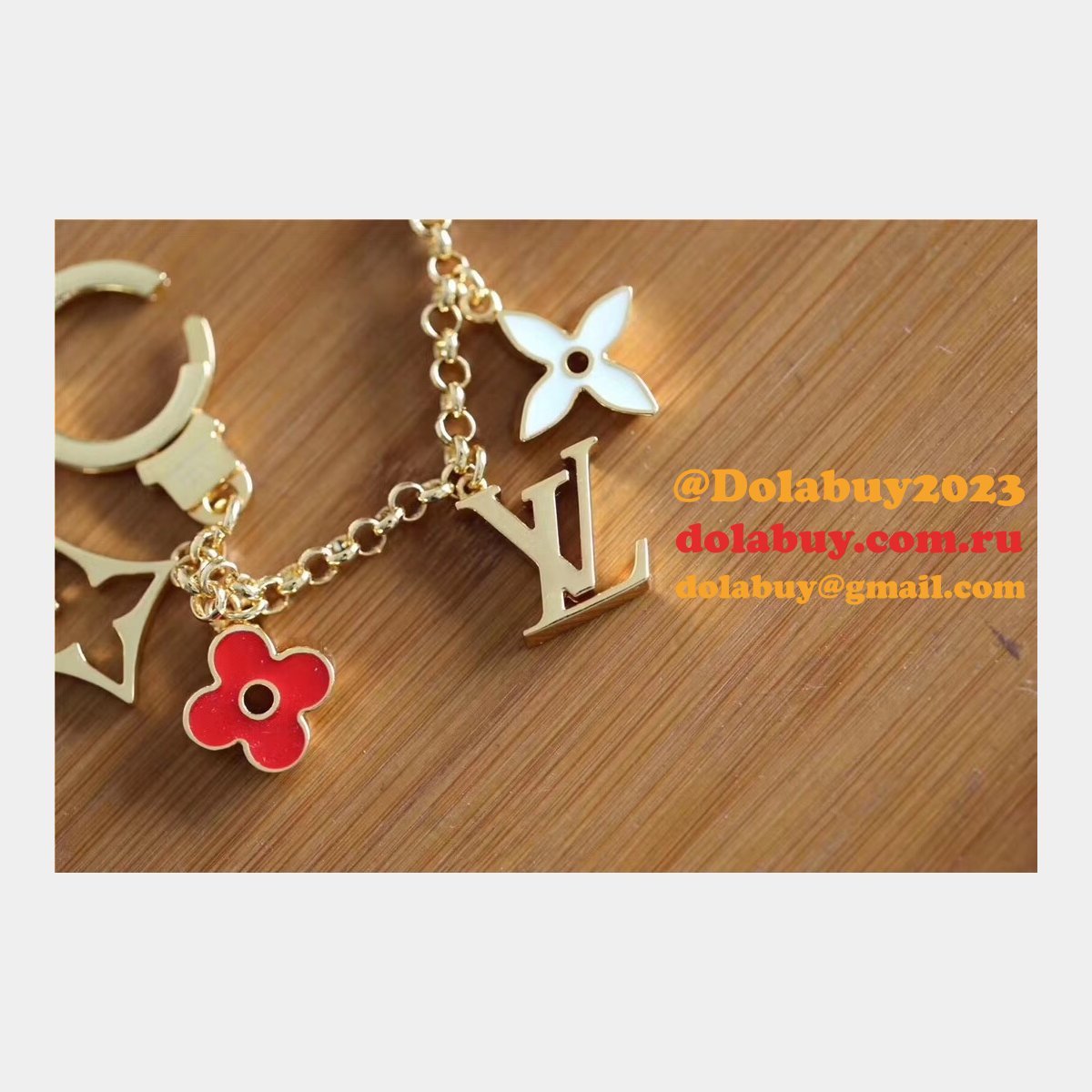 Top Quality Louis Vuitton Fleur de Monogram Bag Charm Chain M65111 Gold