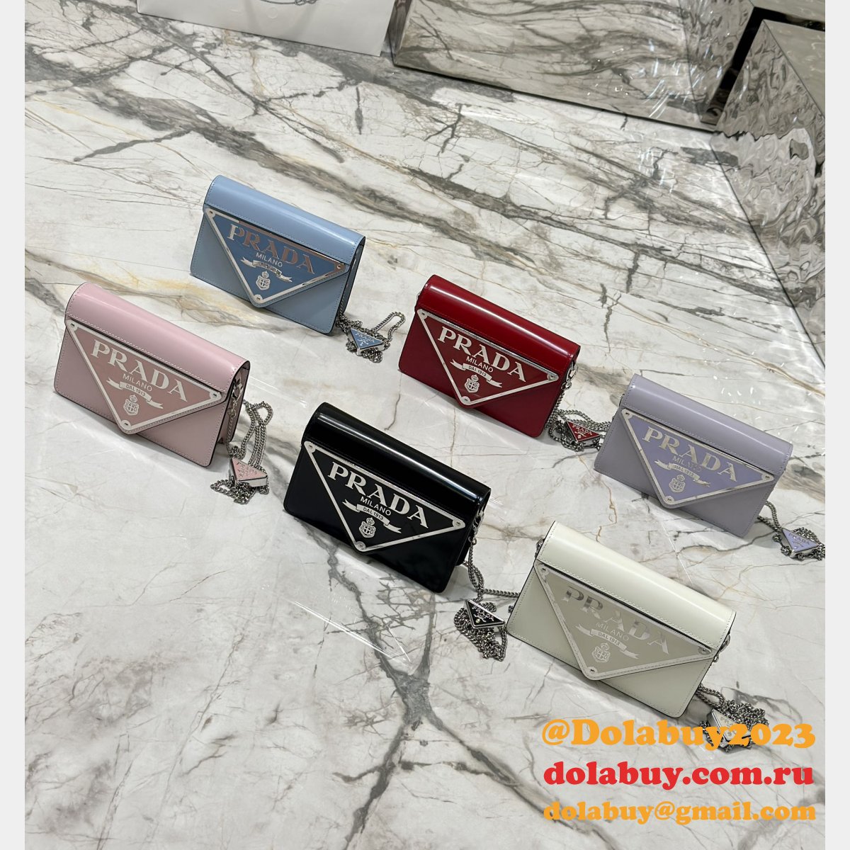 Affordable Luxury Prada Replica Mario Raffia Triangle 1BH189 Bag