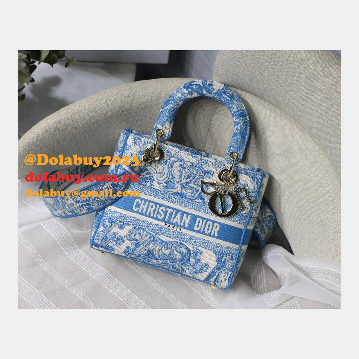 Practical And Versatile Replica Designer Lady Dior 24cm Bags Options