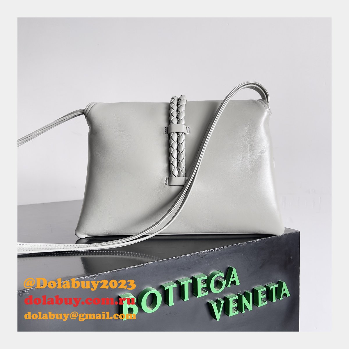 best b0tte*a Ven*ta medium liberta replica bag