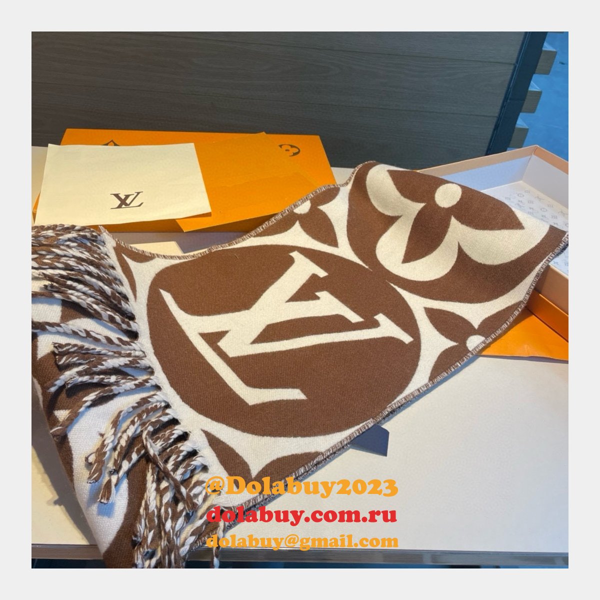Duplicate LV Medallion Sheep Wool Scarf