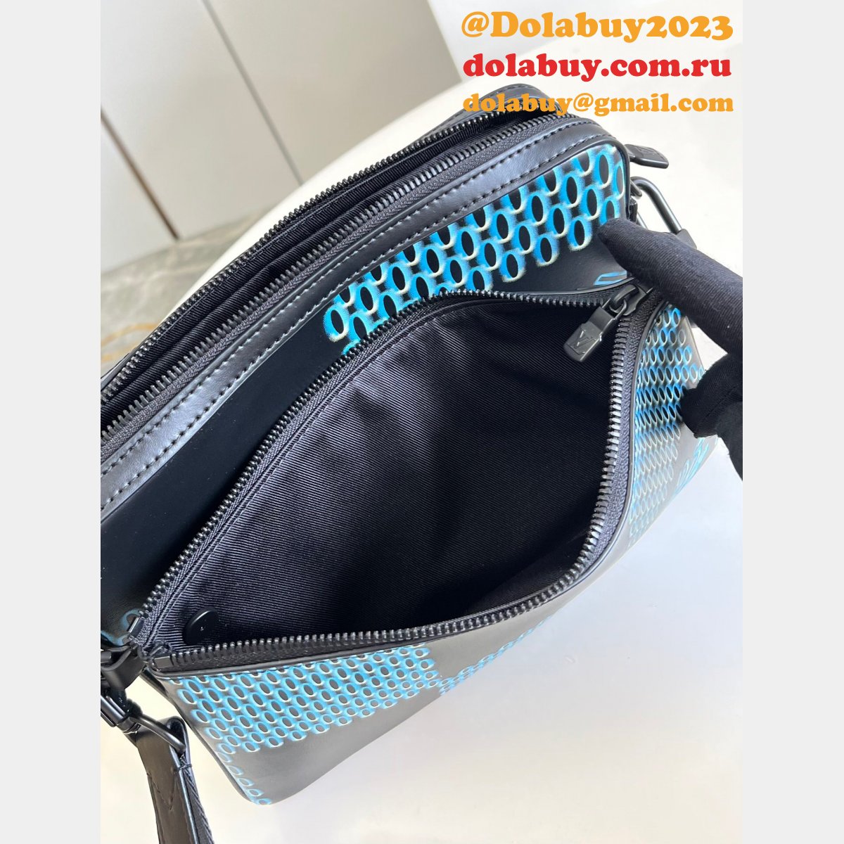 Louis Vuitton 7 Star M69443 Trio Messenger Replica Bag