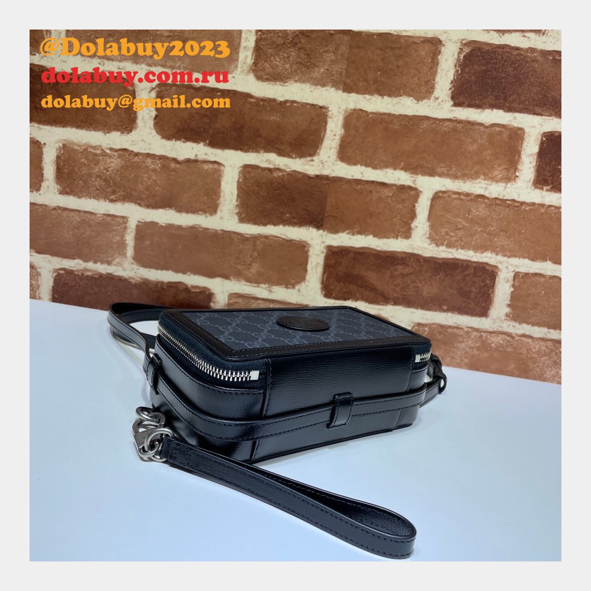 G*u*i luxury designer mini bag with interlocking g 671674 gg supreme