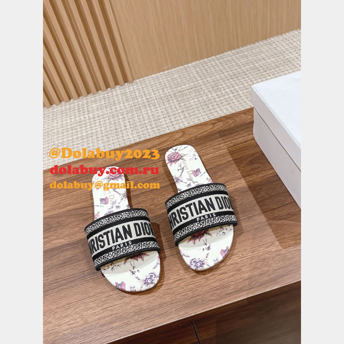Perfect Fake DIOR DWAY SLIDE Duplicate