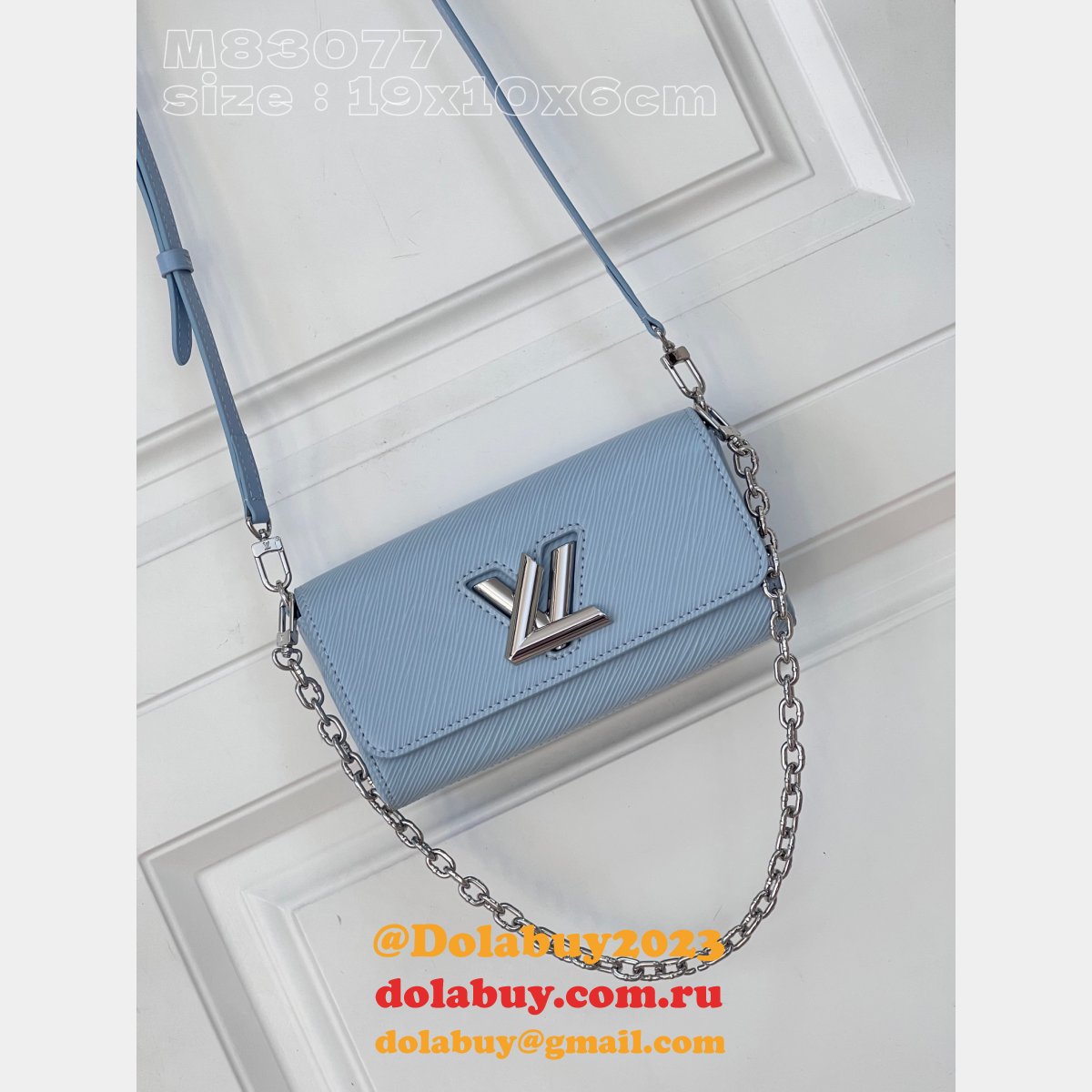 High Quality Twist West Pochette Epi M83077 Inspired Louis Vuitton Bag