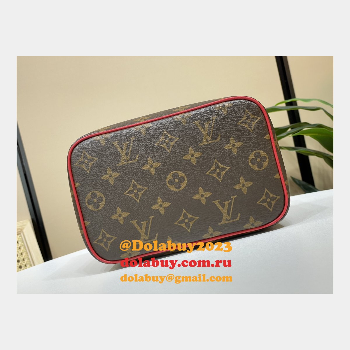 Nice Replica Mini Toiletry Pouch Louis Vuitton M44495 Perfect Bag