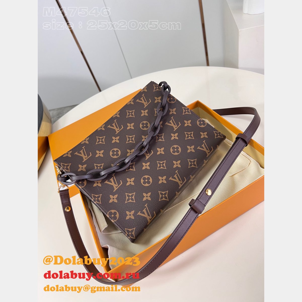 Pochette Voyage M61692 & M47546 Louis Vuitton 1:1 Mirror Replica Bag