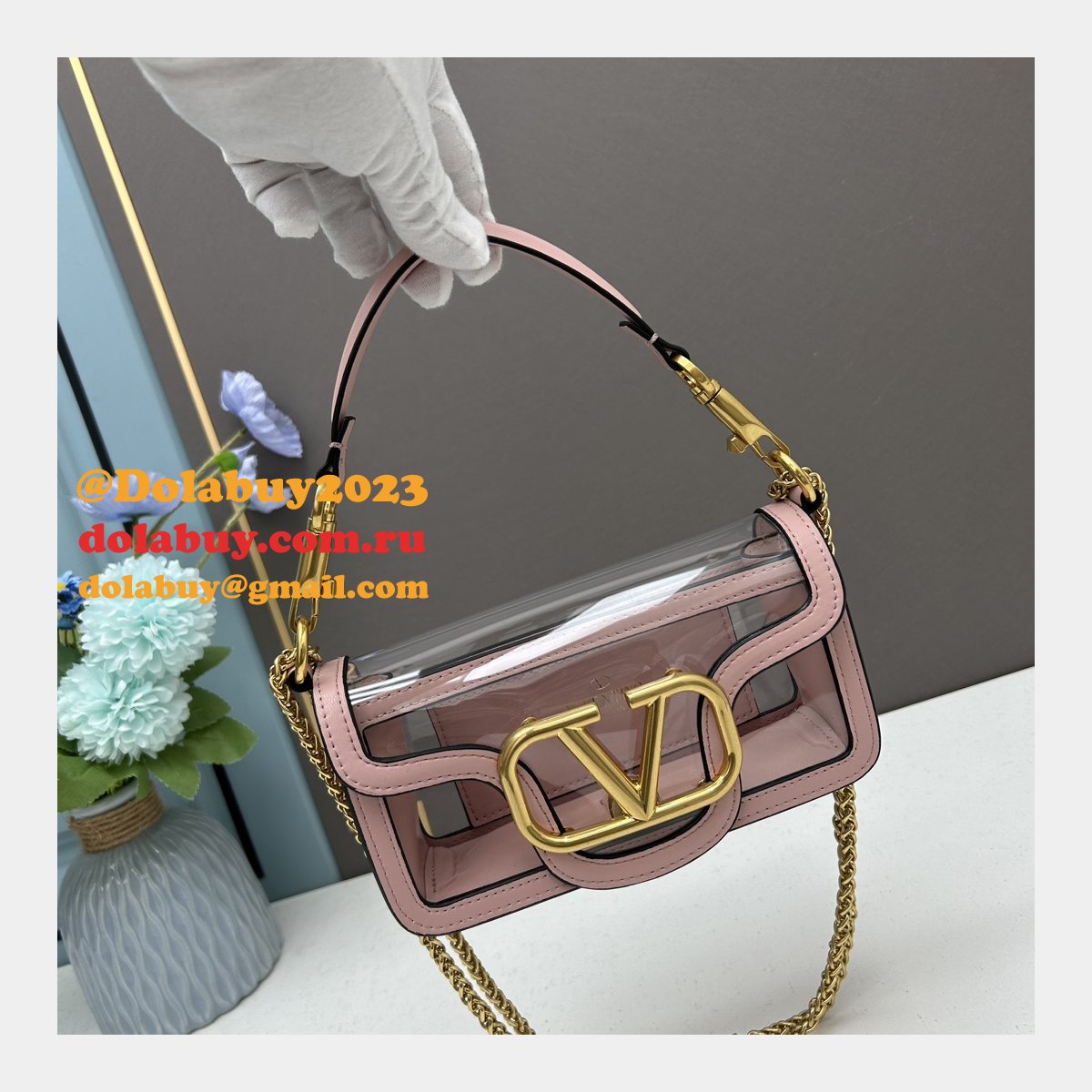 Fashion Valentino Garavani V Logo Signature handbag