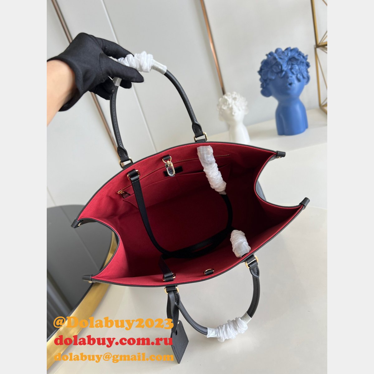 Who Sells Best Replica Louis Vuitton OnTheGo M45945 Bag