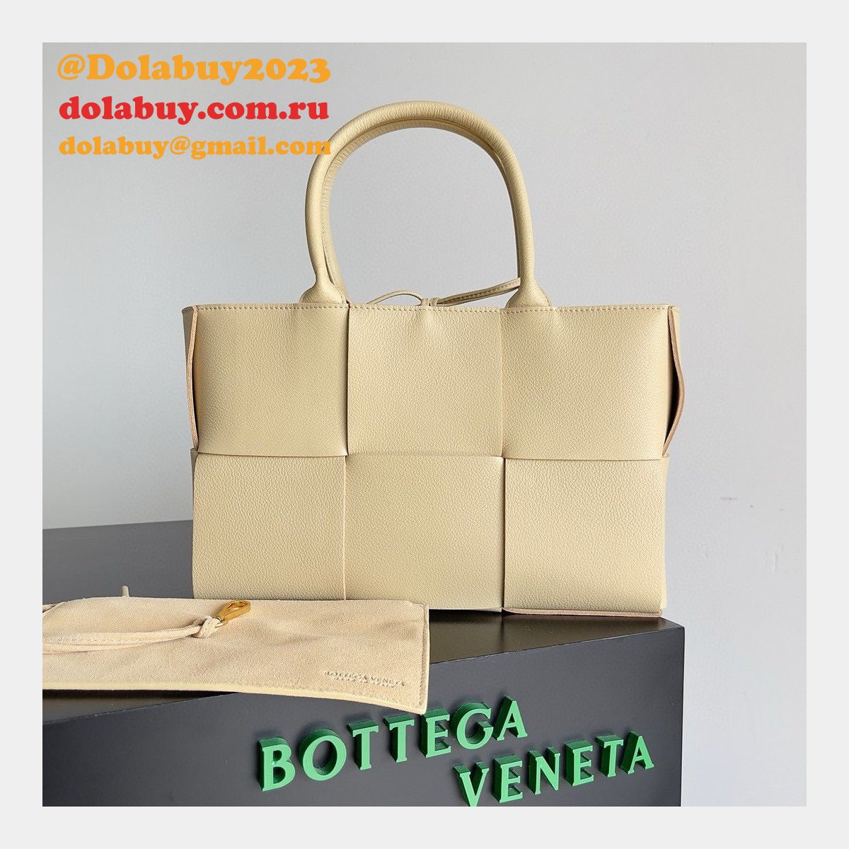perfect b0tte*a Ven*ta arco small tote bag 30cm