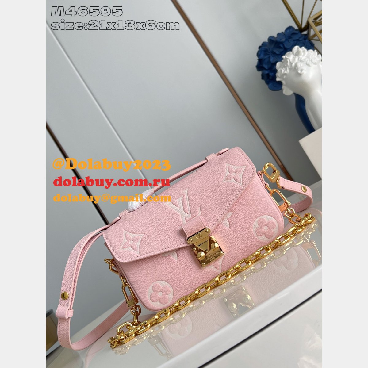 Louis Vuitton Pochette Métis East West M14208 Replica Bag