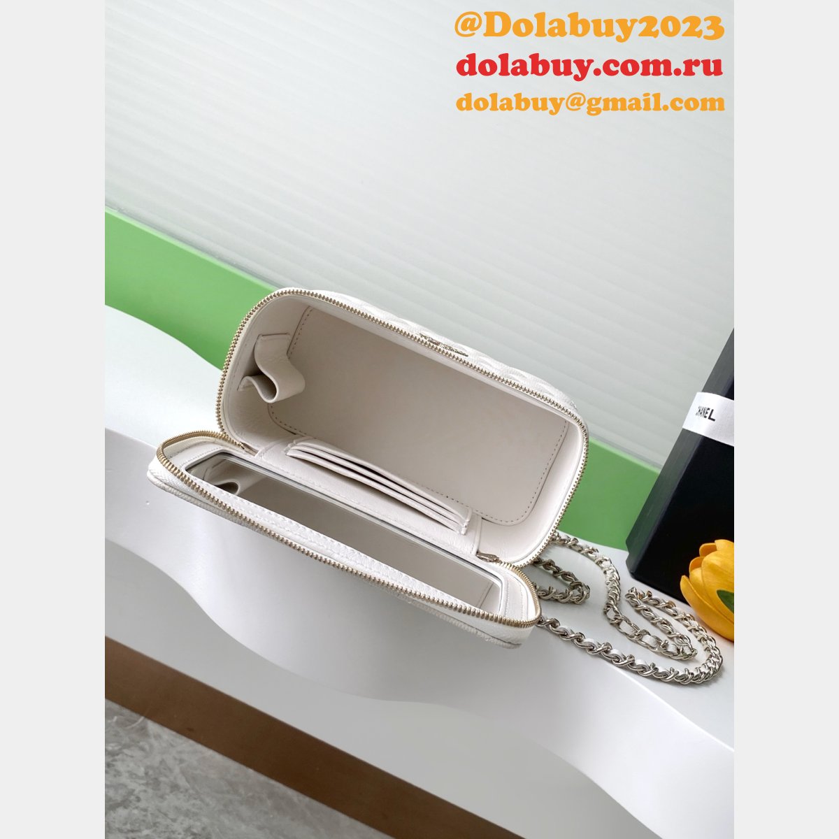 Luxury Long Vanity AP4530 Replica Chain Shiny Bag
