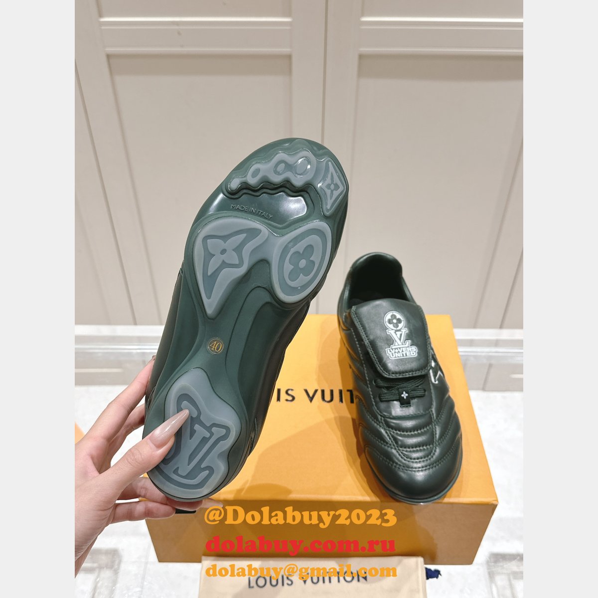 Wholesale 7 Star LV Footprint Soccer Sneaker